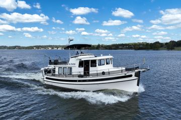2000 Nordic Tug 42 Flybridge