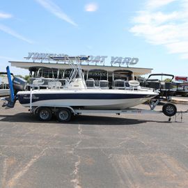 2005 NauticStar 2200 Nautic Bay