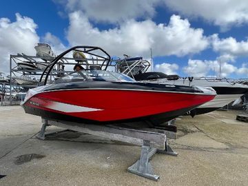 2015 Scarab 215 H.O.