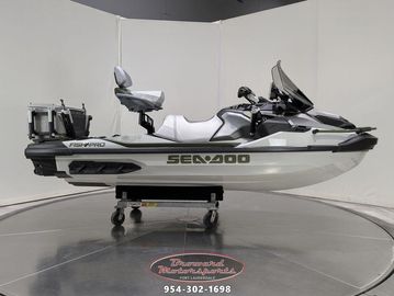 2025 Sea-Doo FishPro™ Apex 300