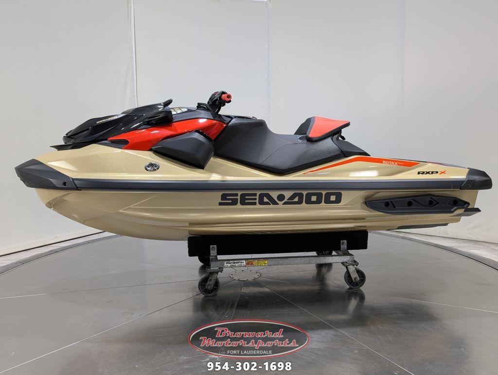2025 Sea-Doo RXP-X™ 325 Tech, BRP Premium A, iBR Meta