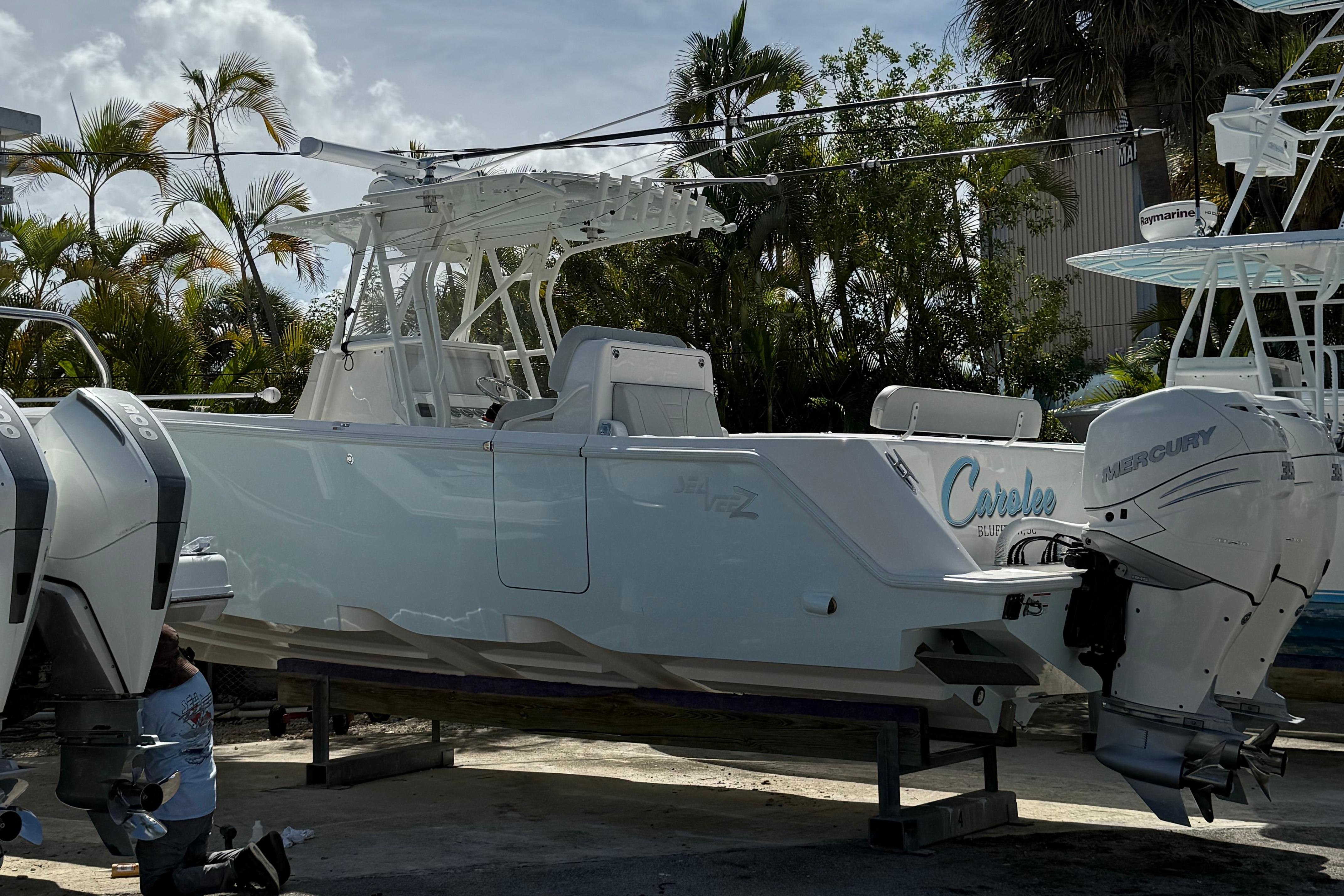 2022 SeaVee 322z