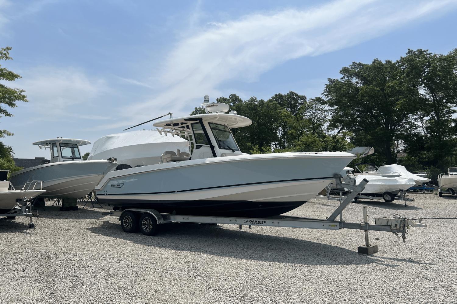 2022 Boston Whaler 25 Outrage