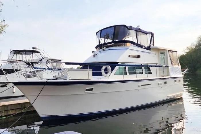 1988 Hatteras 43 Motor Yacht