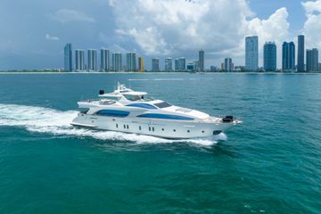 2012 Azimut 116