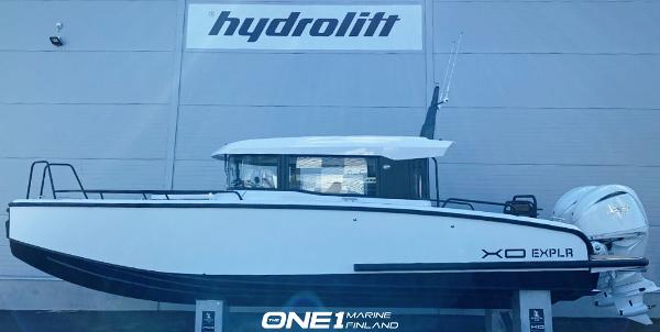 XO Boats EXPLR 10S 2022 XO Boats EXPLR 10S displayed at Hydrolift showroom.