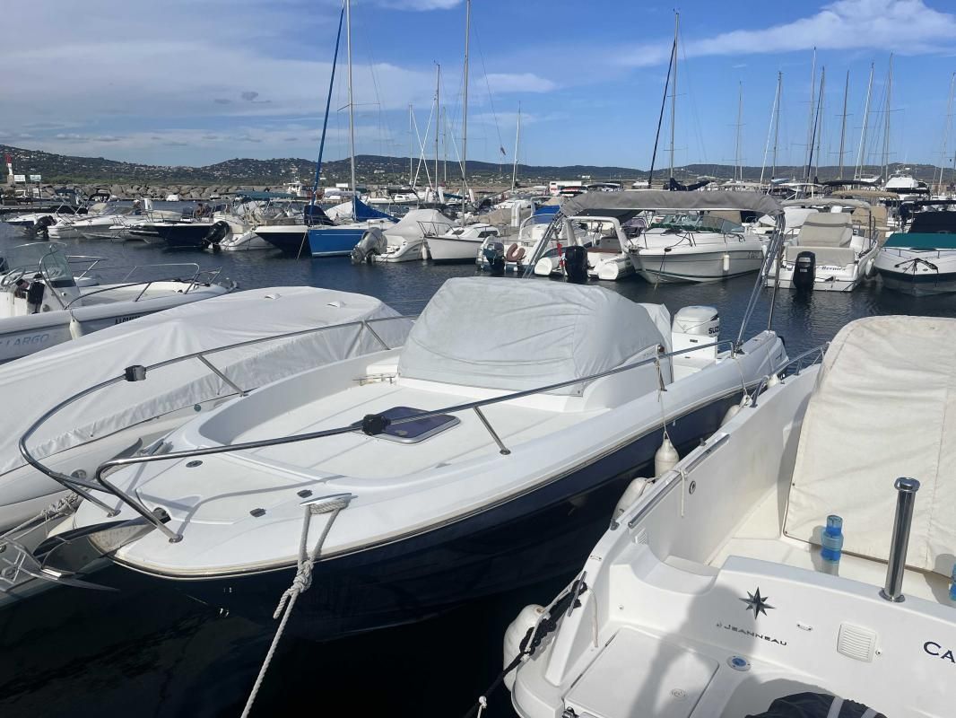 2015 Jeanneau Cap Camarat 7.5 WA SÉRIE 2