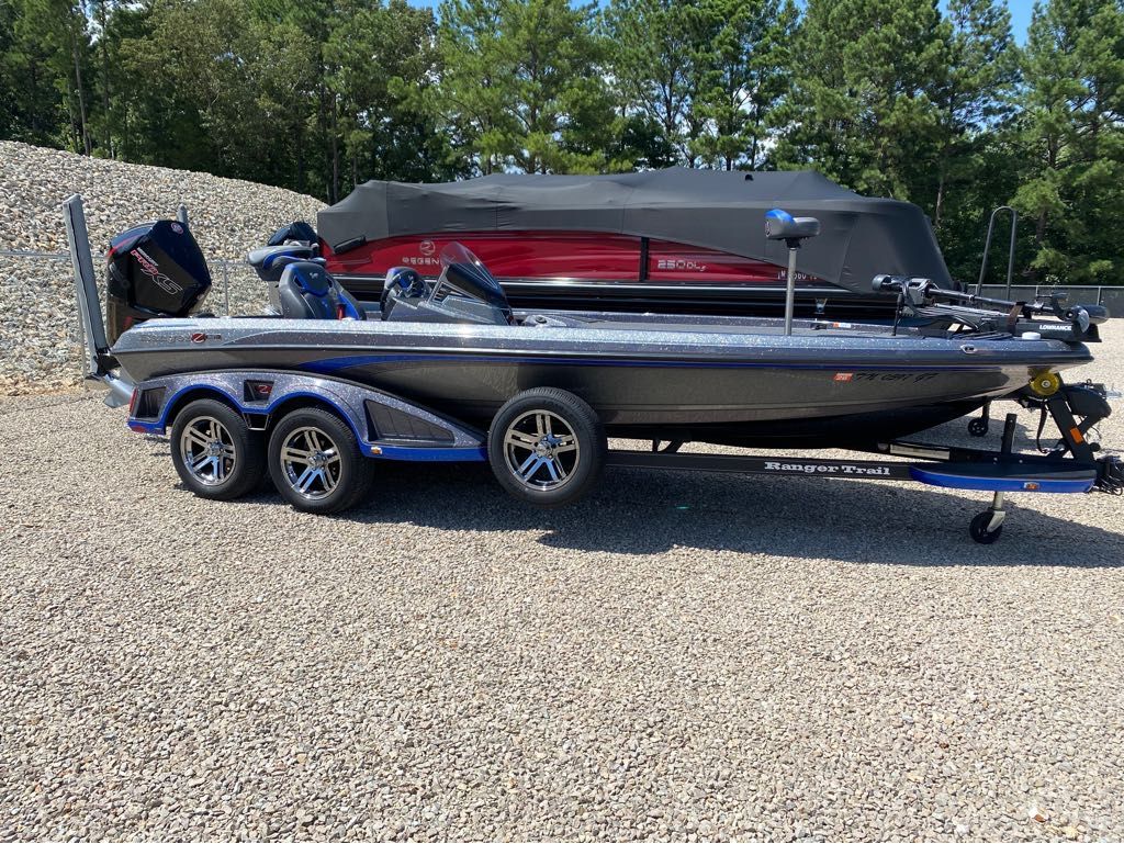 2023 Ranger Z521R Cup Equipped