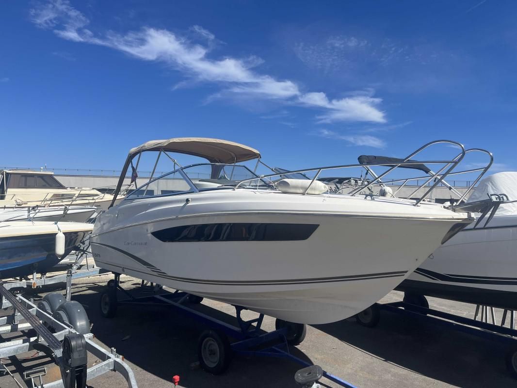 2011 Jeanneau Cap Camarat 7.5 DC