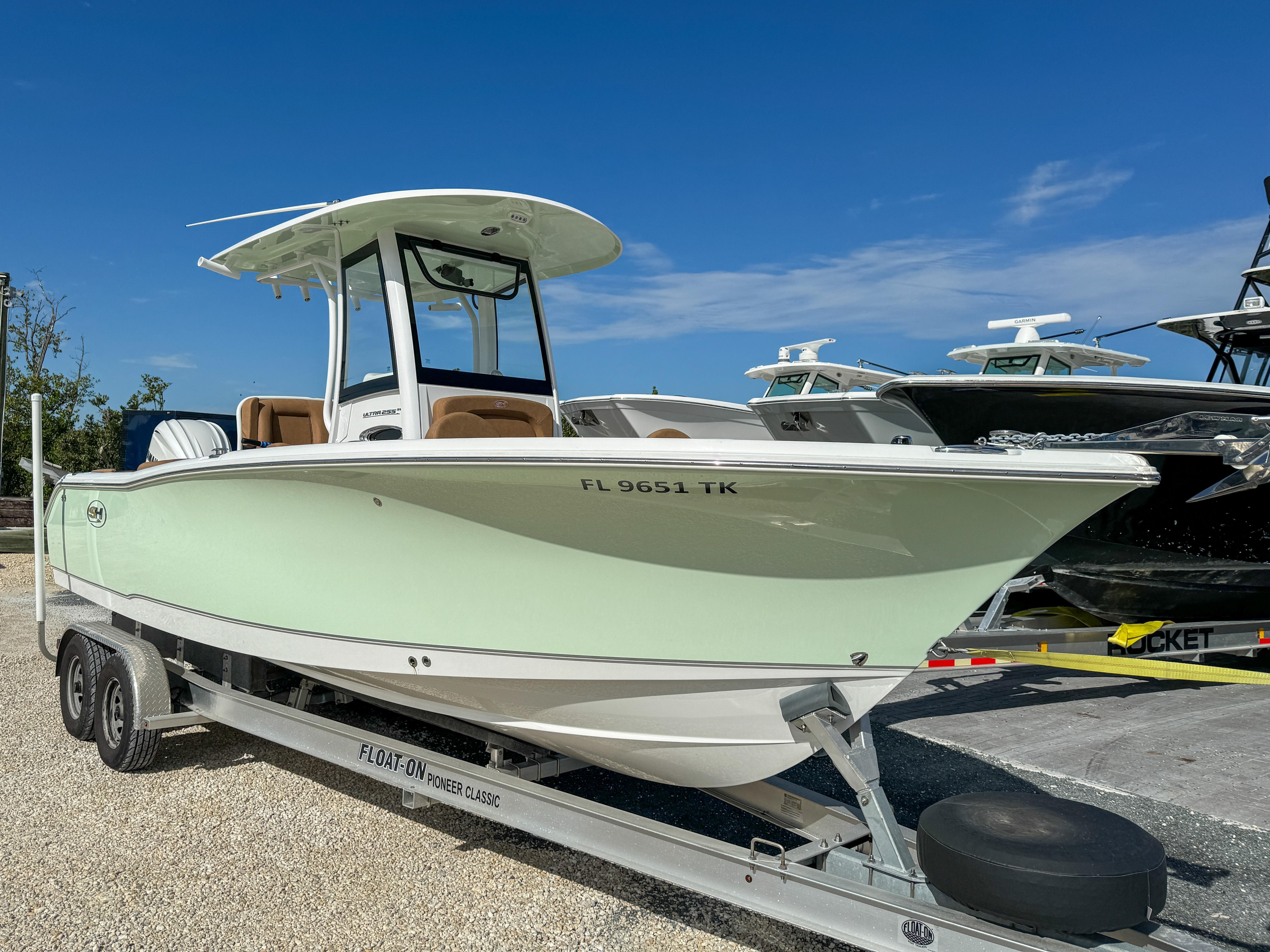 2022 Sea Hunt Ultra 255 SE