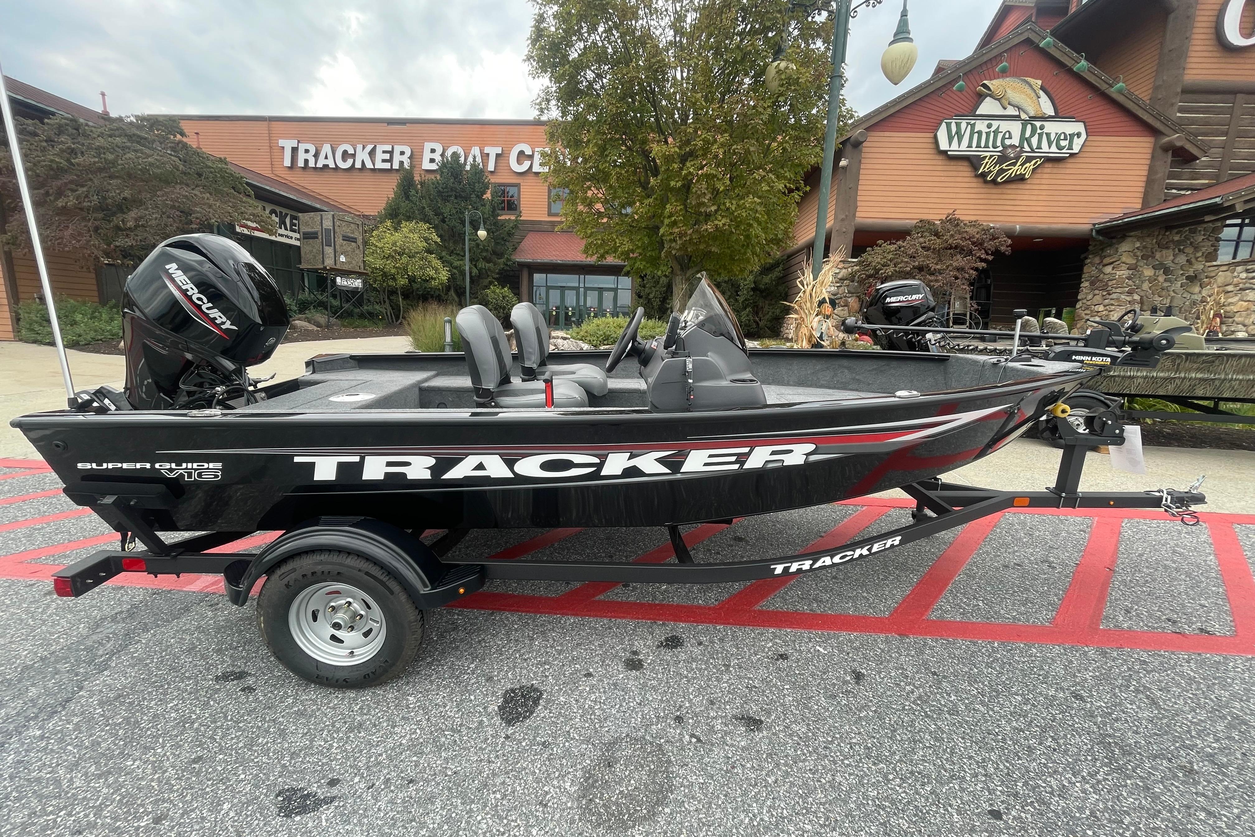2026 Tracker Super Guide V-16 SC