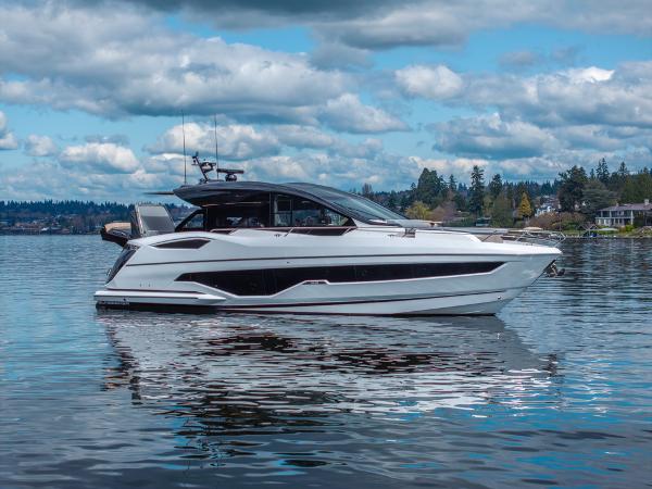 2025 Sunseeker Predator 55