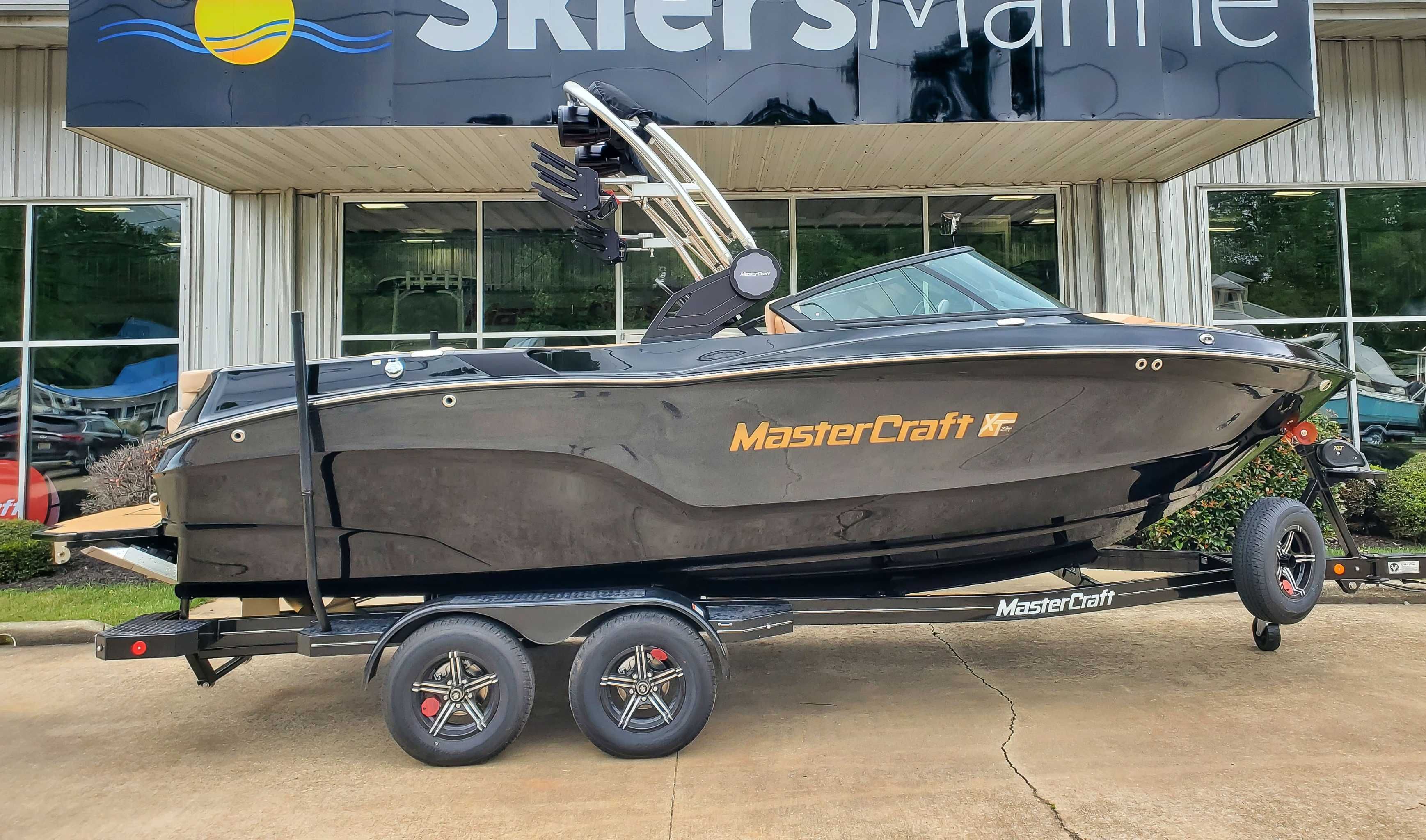 2023 MasterCraft XT22 T