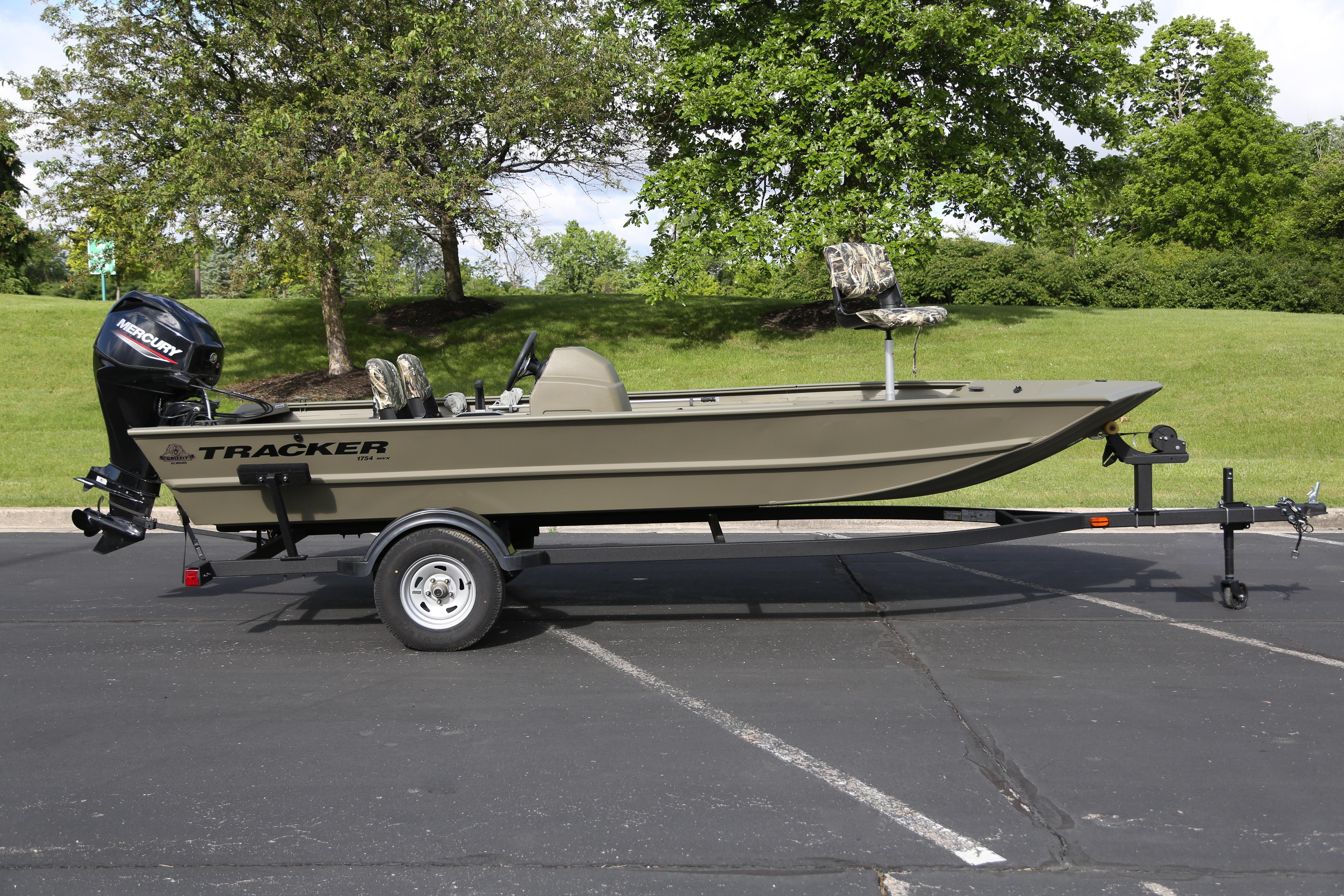 2026 Tracker Grizzly 1754 SC