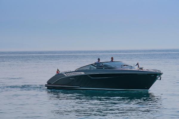 Riva 38 Rivamare Main