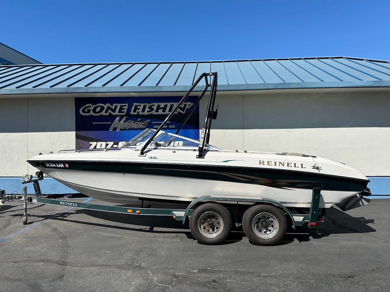 2001 Reinell 203