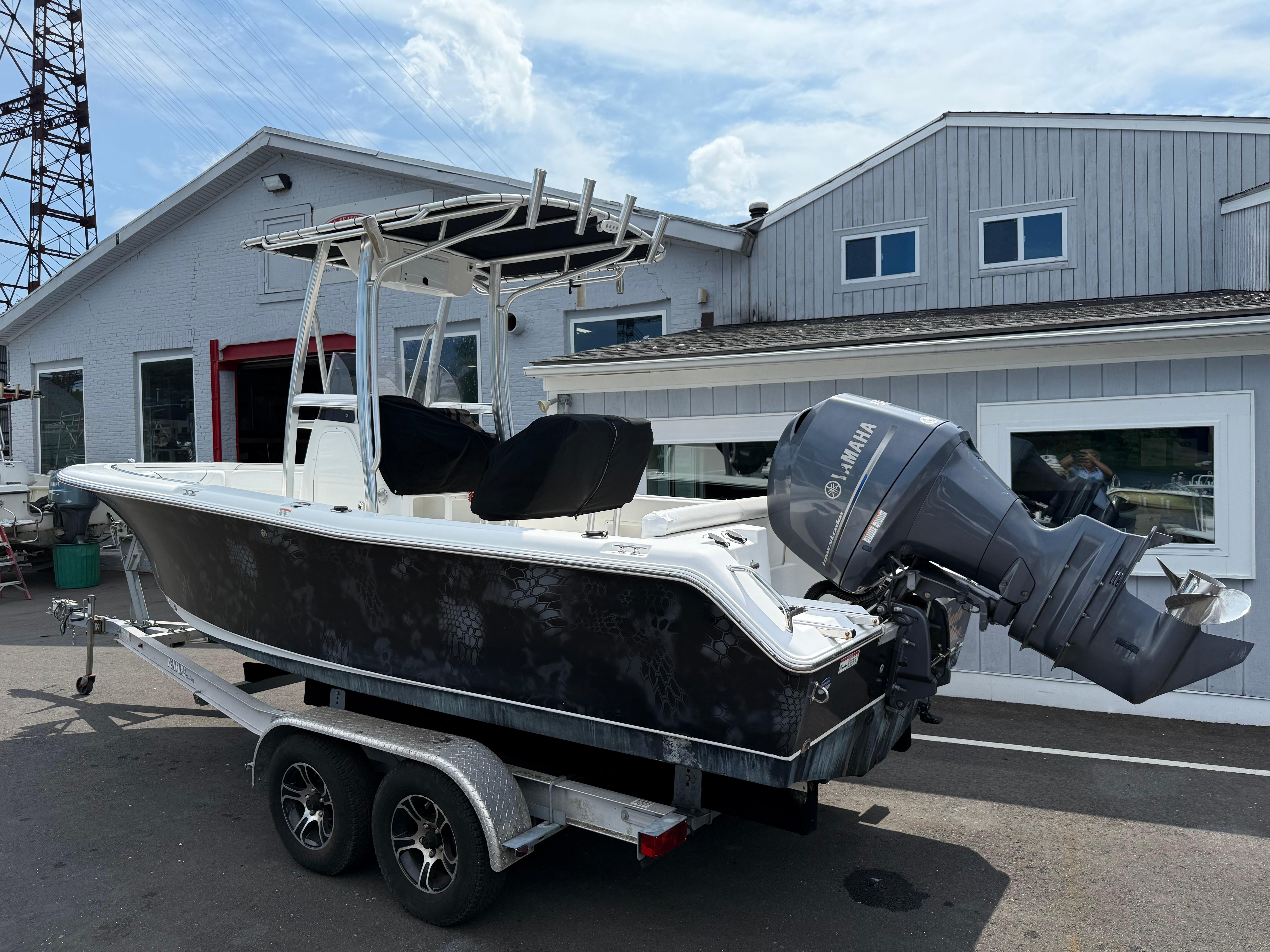 2014 Sea Hunt Ultra 211