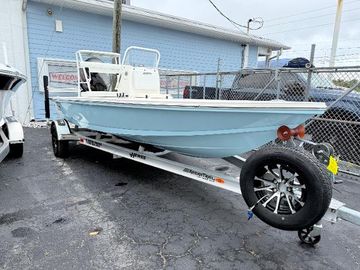 2025 Hewes Redfisher - 18'