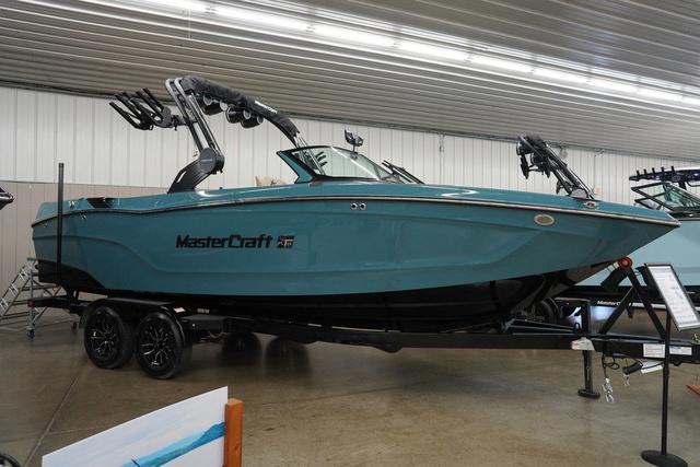 2025 MasterCraft XT24