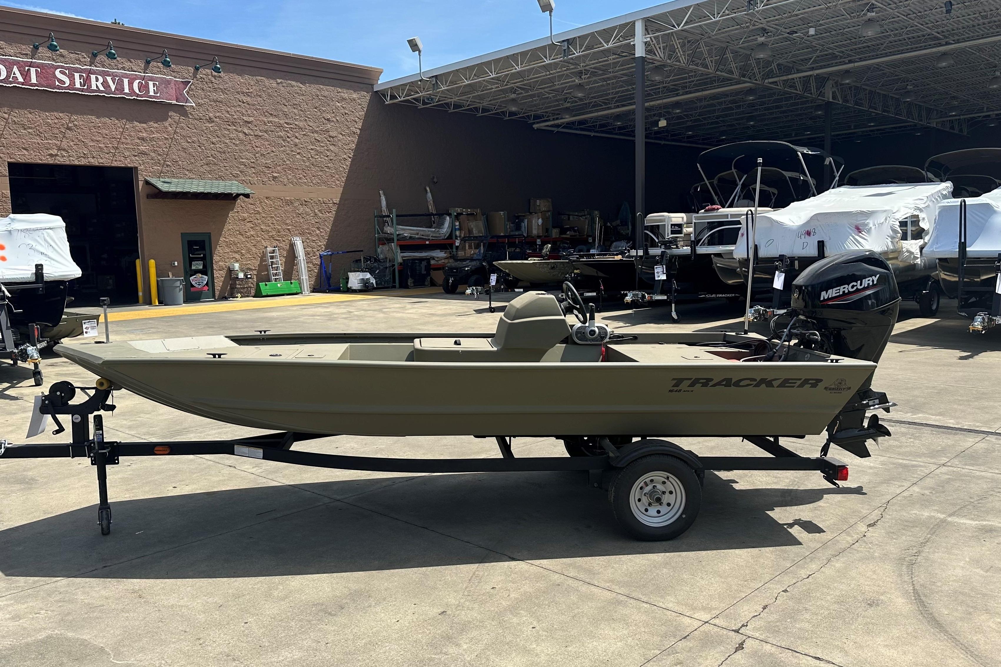2026 Tracker Grizzly 1648 SC