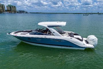 2017 Sea Ray SLX 310 Outboard