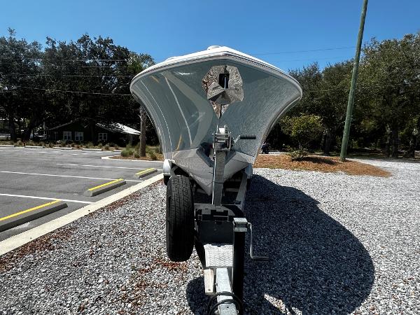 2018 Sailfish 325DC