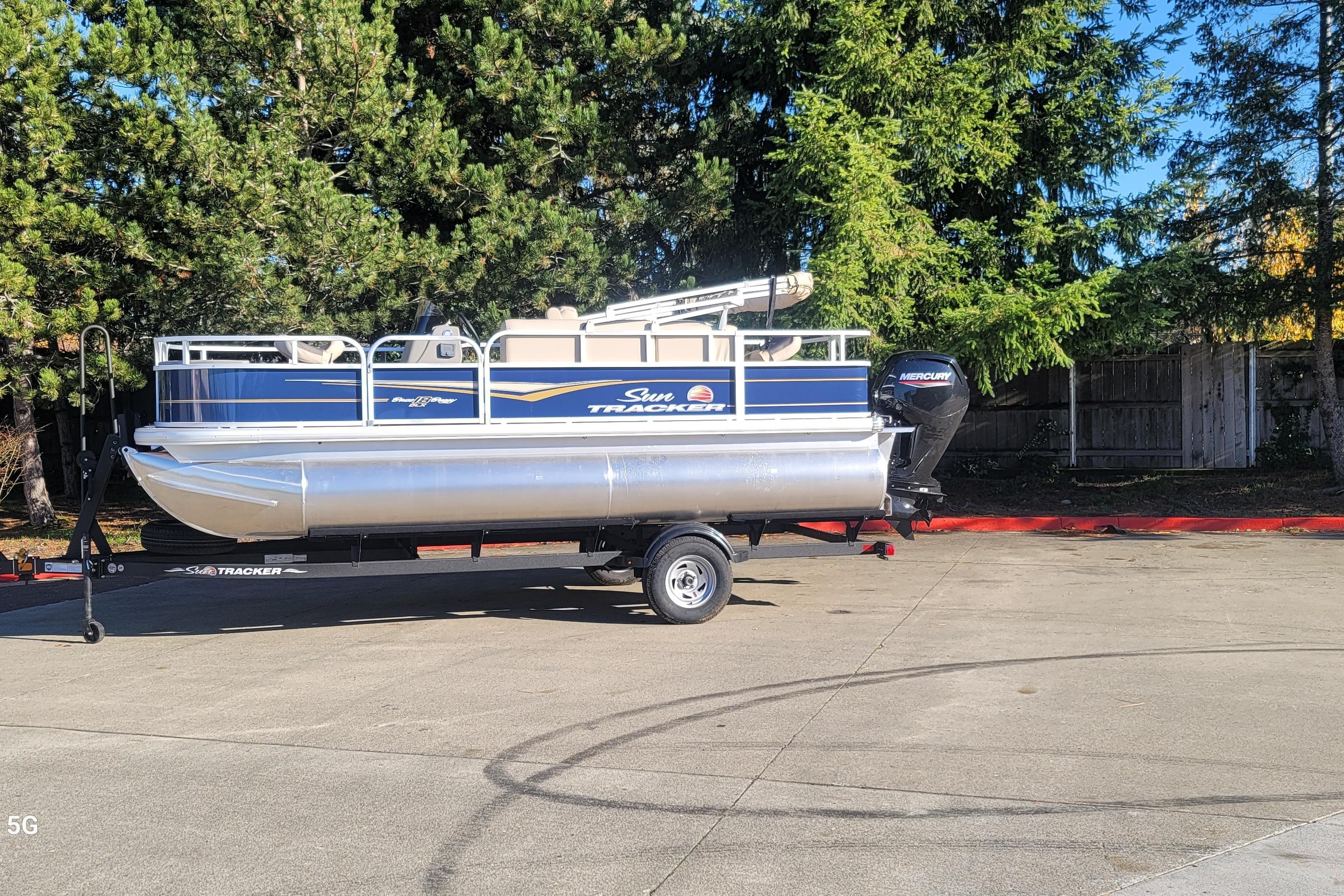 2025 Sun Tracker Bass Buggy 16 XL Select