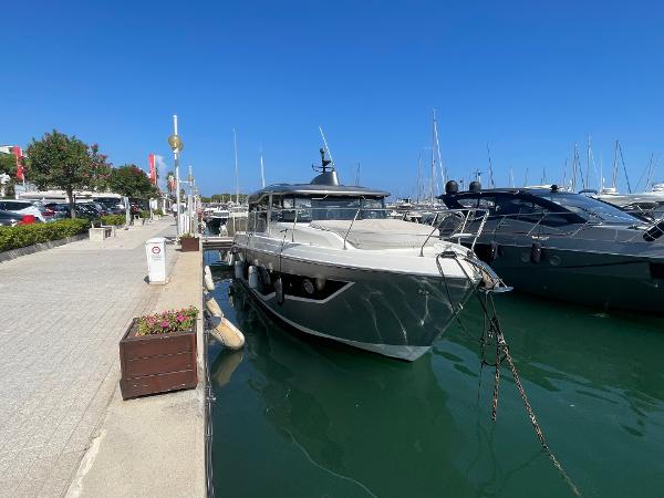 2019 Cranchi T36 Crossover