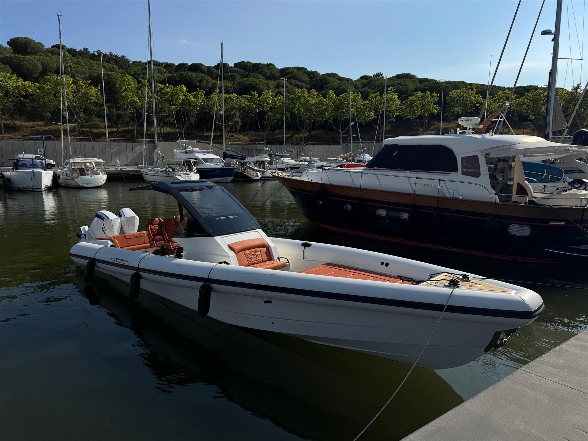 2025 Technohull 38 Grand Sport