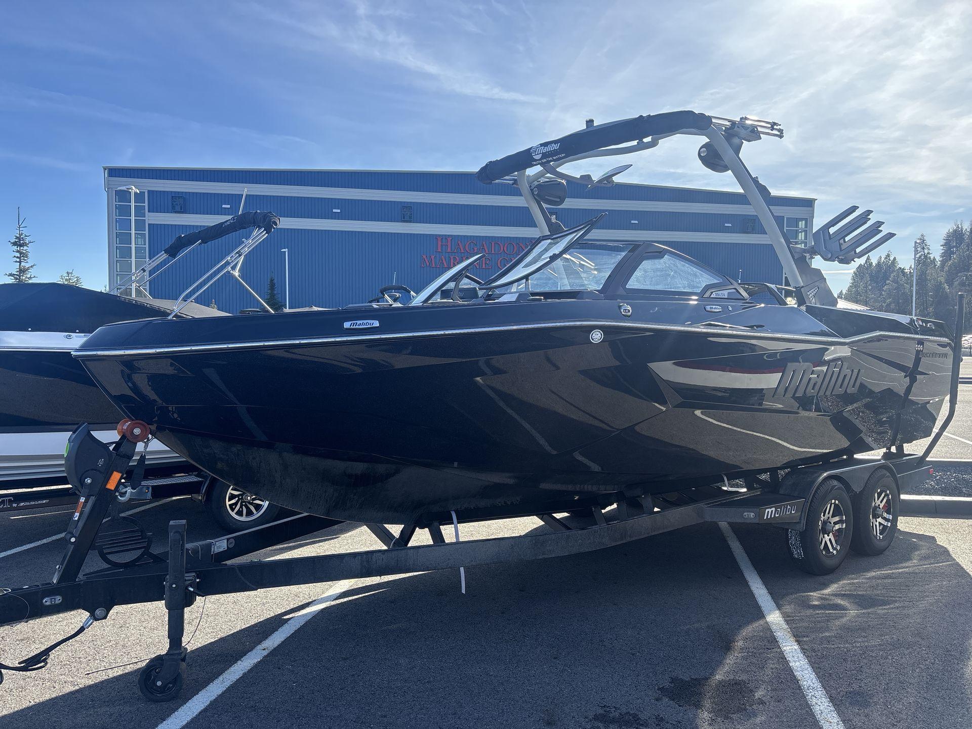 2025 Malibu Wakesetter 25 LSV