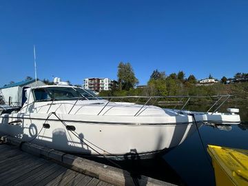2005 Tiara Yachts 3600 Sovran