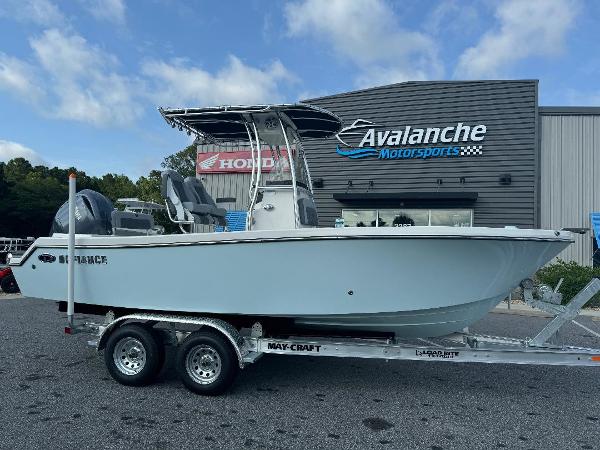 2025 Defiance Catalina 210