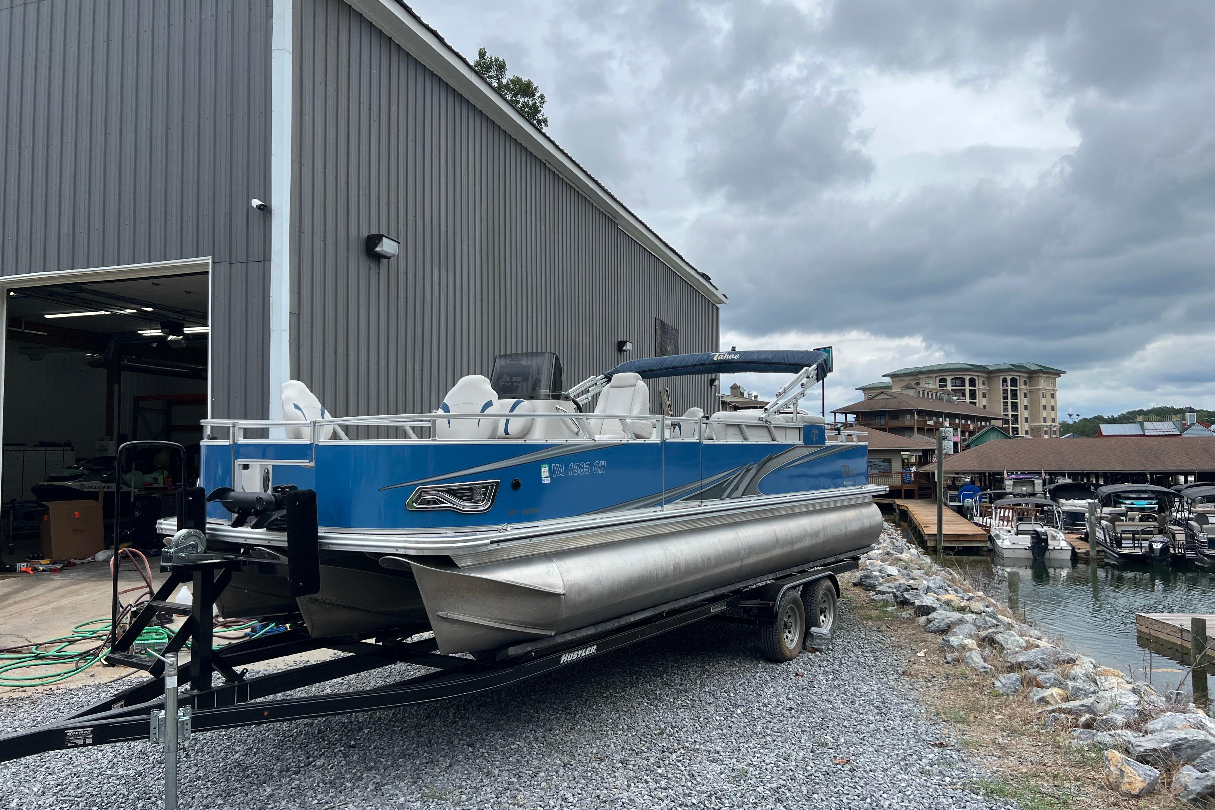 2021 Tahoe Pontoon GT Center Console Fish 25'