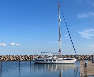 1999 Hallberg-Rassy 36