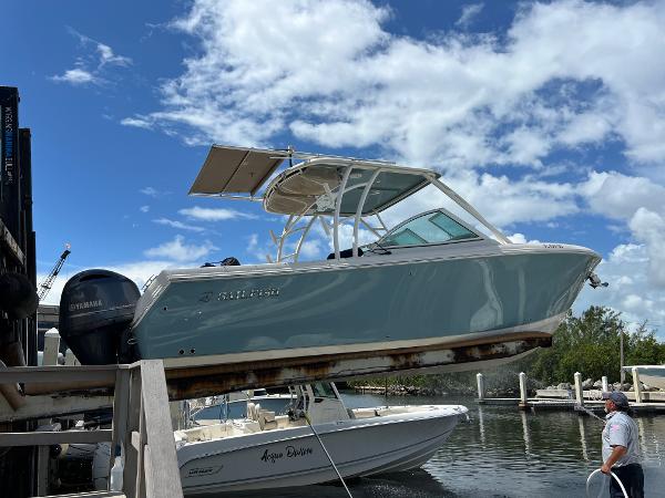 Sailfish 275 Dual Console Sailfish 27 BLUE J - Starboard Profile 