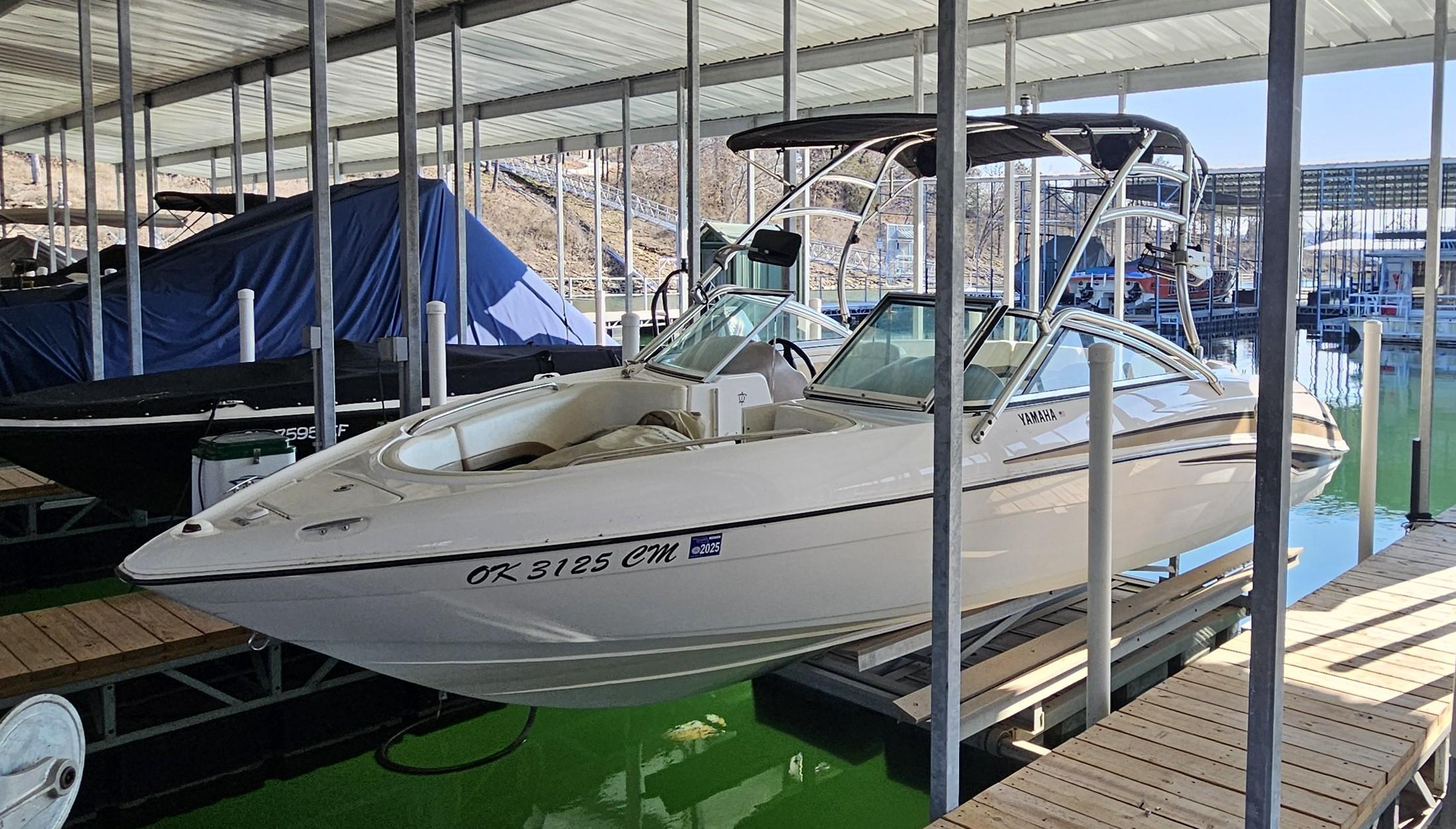 2003 Yamaha Boats SR230