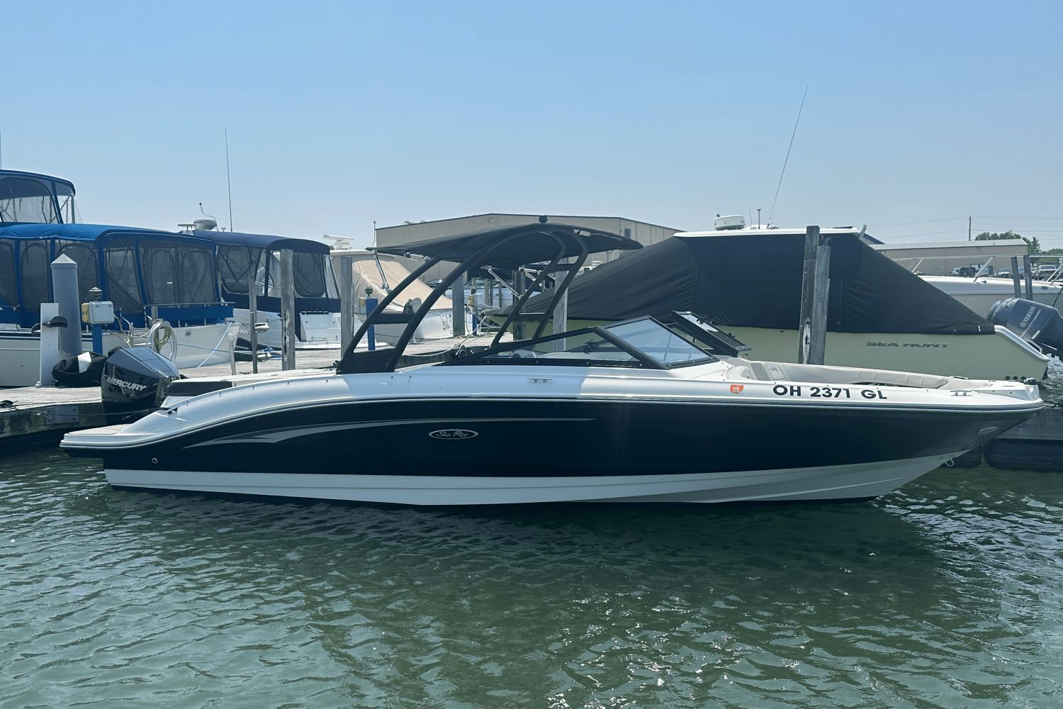 2023 Sea Ray 210 SPX/OB