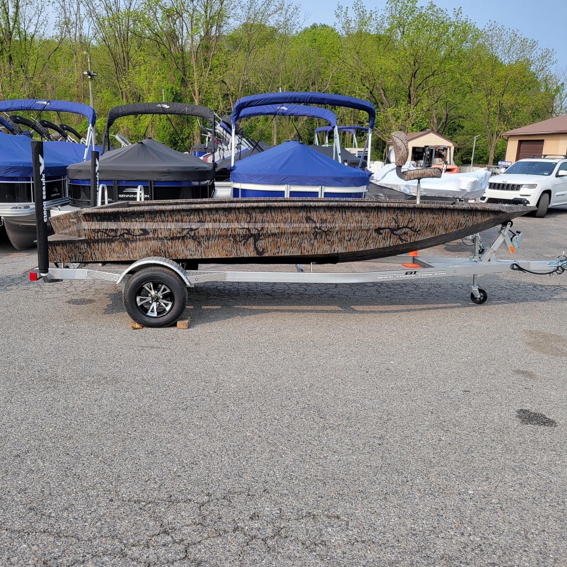 2025 Xpress H18DB Duck boat. Yamaha 70 hp. (In stock!)
