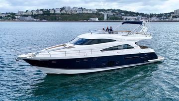 2010 Fairline Squadron 65