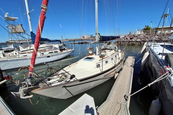 Pacific Seacraft 34