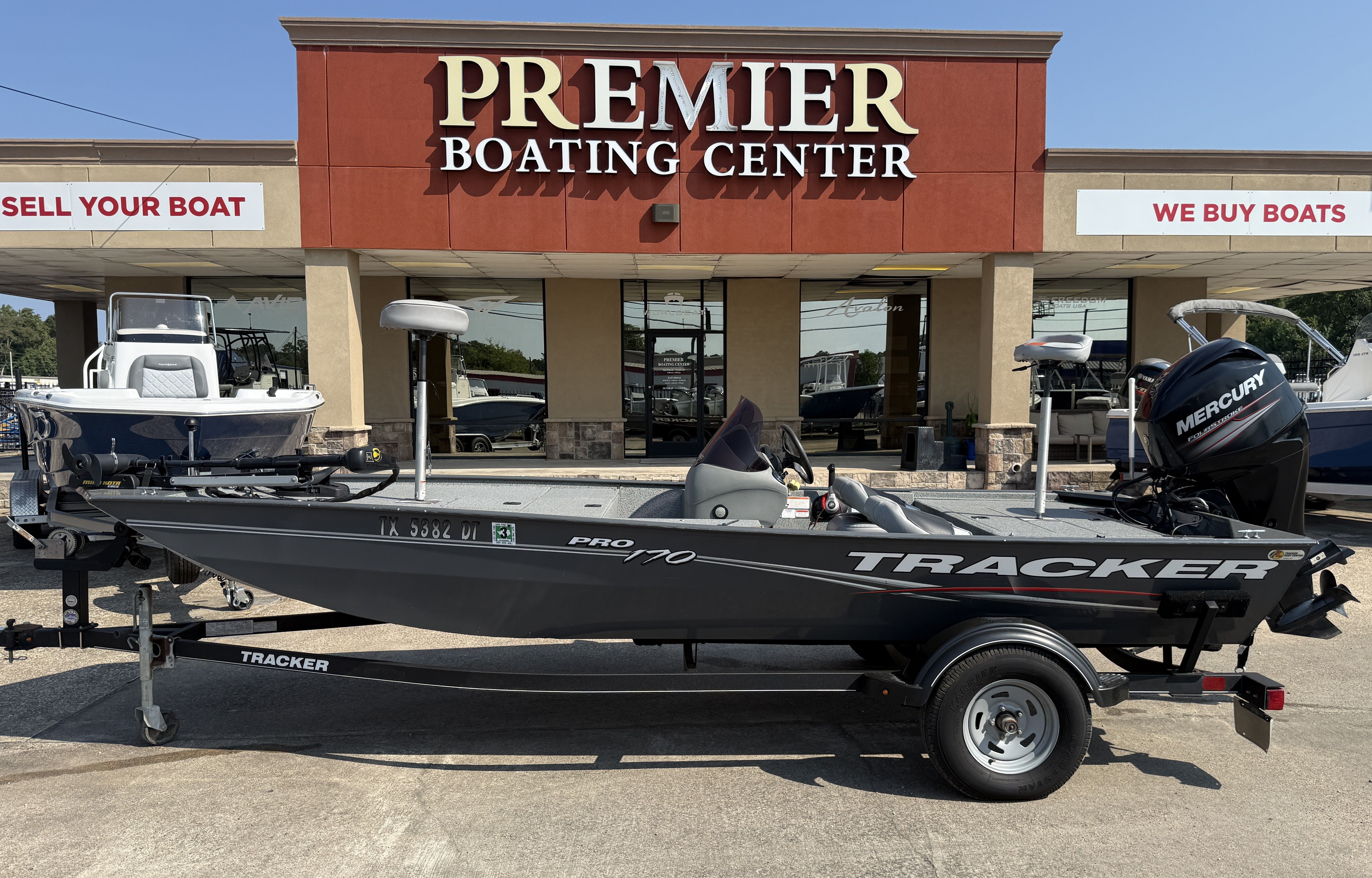 Tracker Pro 170 2017 Tracker Pro 170 boat displayed at Premier Boating Center.