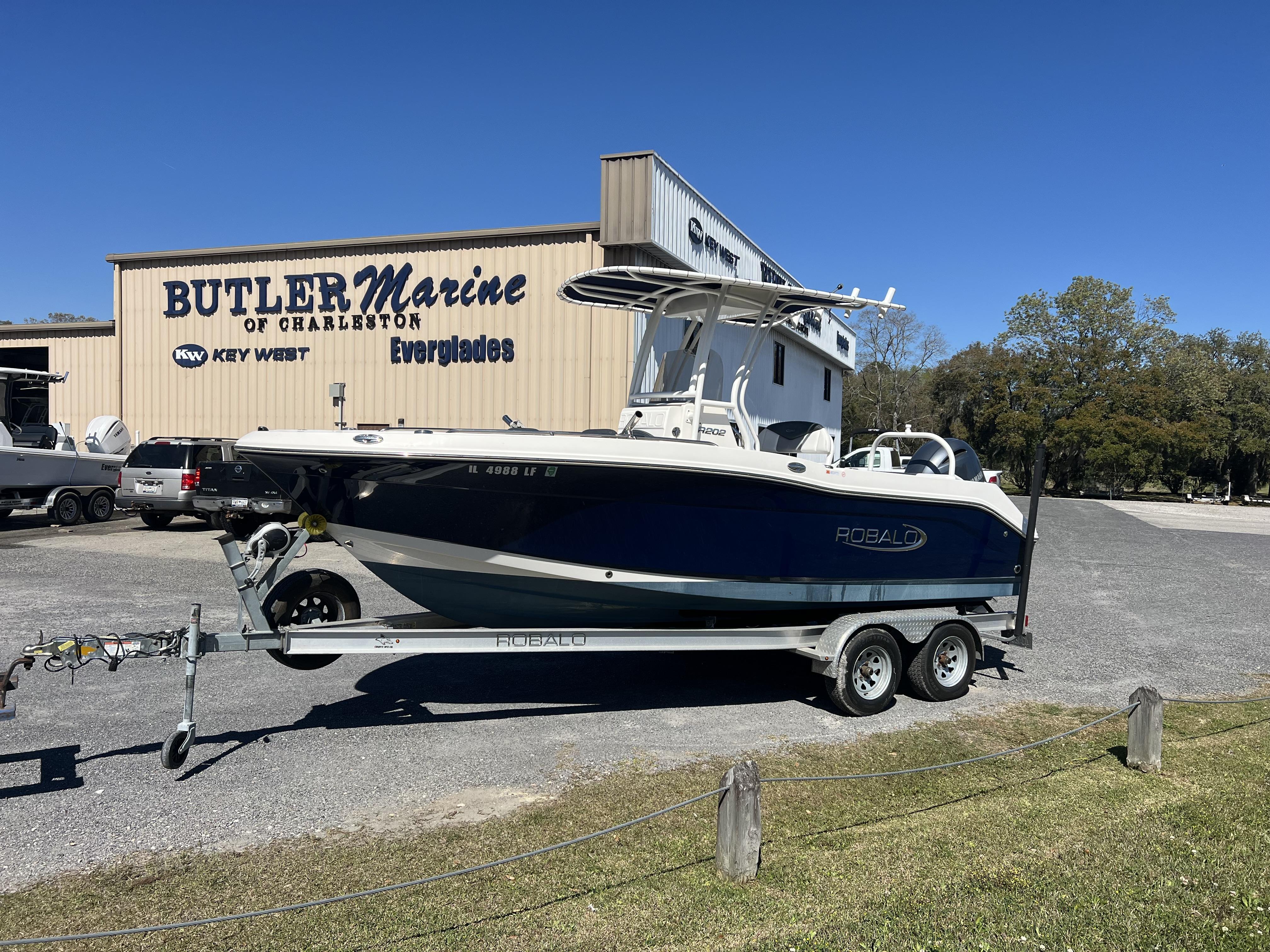 2021 Robalo 202 EXPLORER