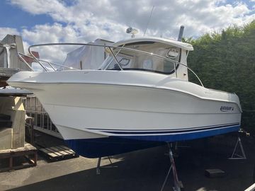 2010 Quicksilver 640 Pilothouse