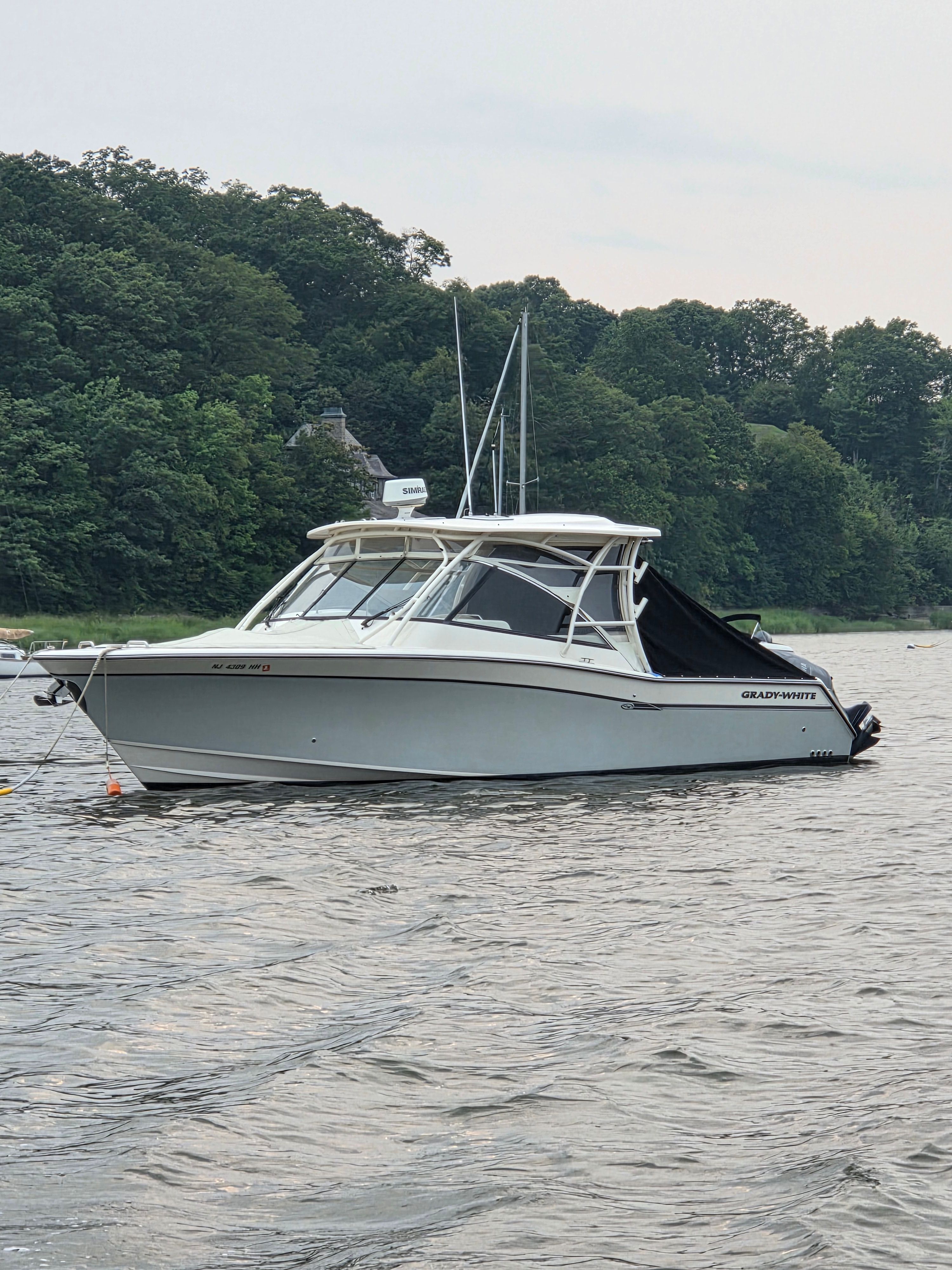 2016 Grady-White Freedom 335