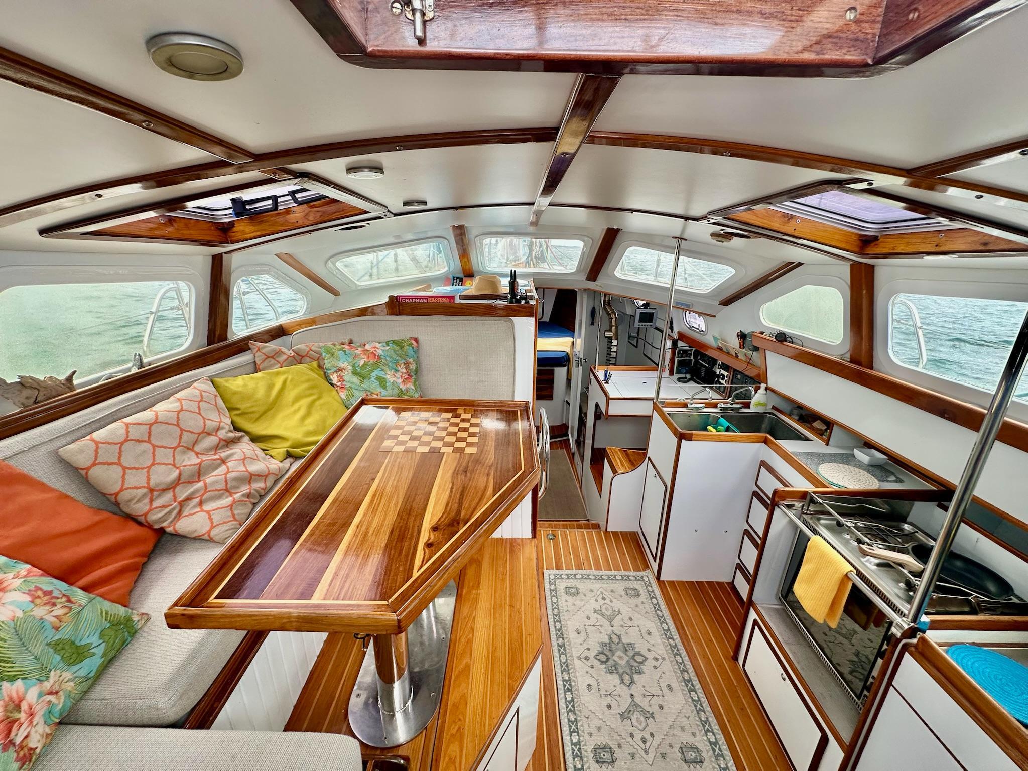 2007 Dudley Dix Steel Pilot House 38