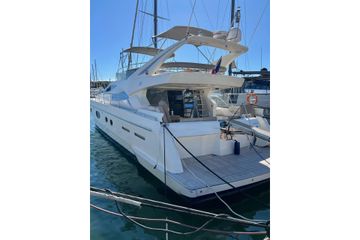 2003 Ferretti Yachts 620