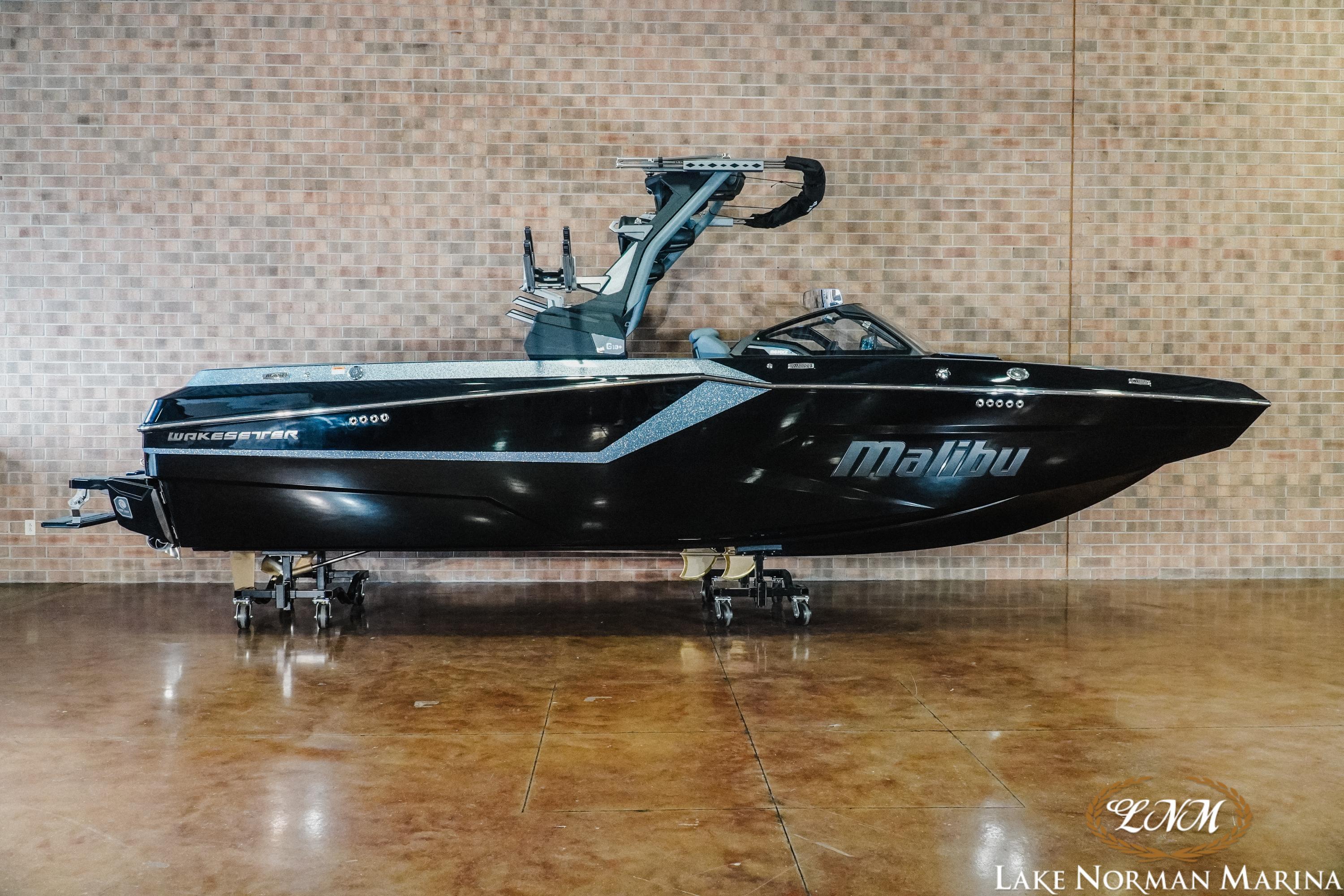 2025 Malibu 24 MXZ