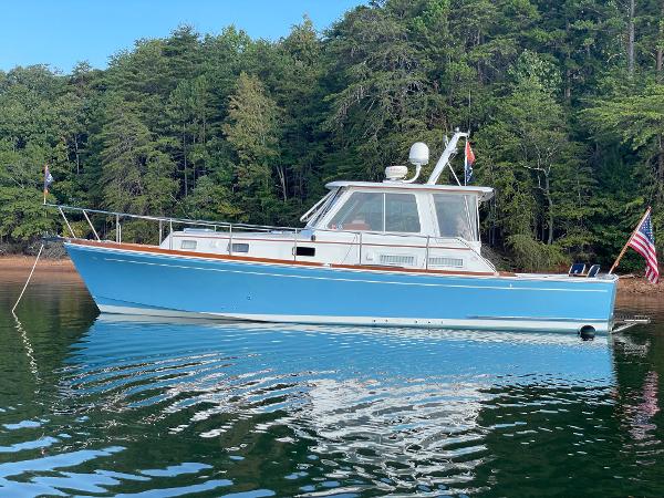2002 Grand Banks Eastbay 38 HX