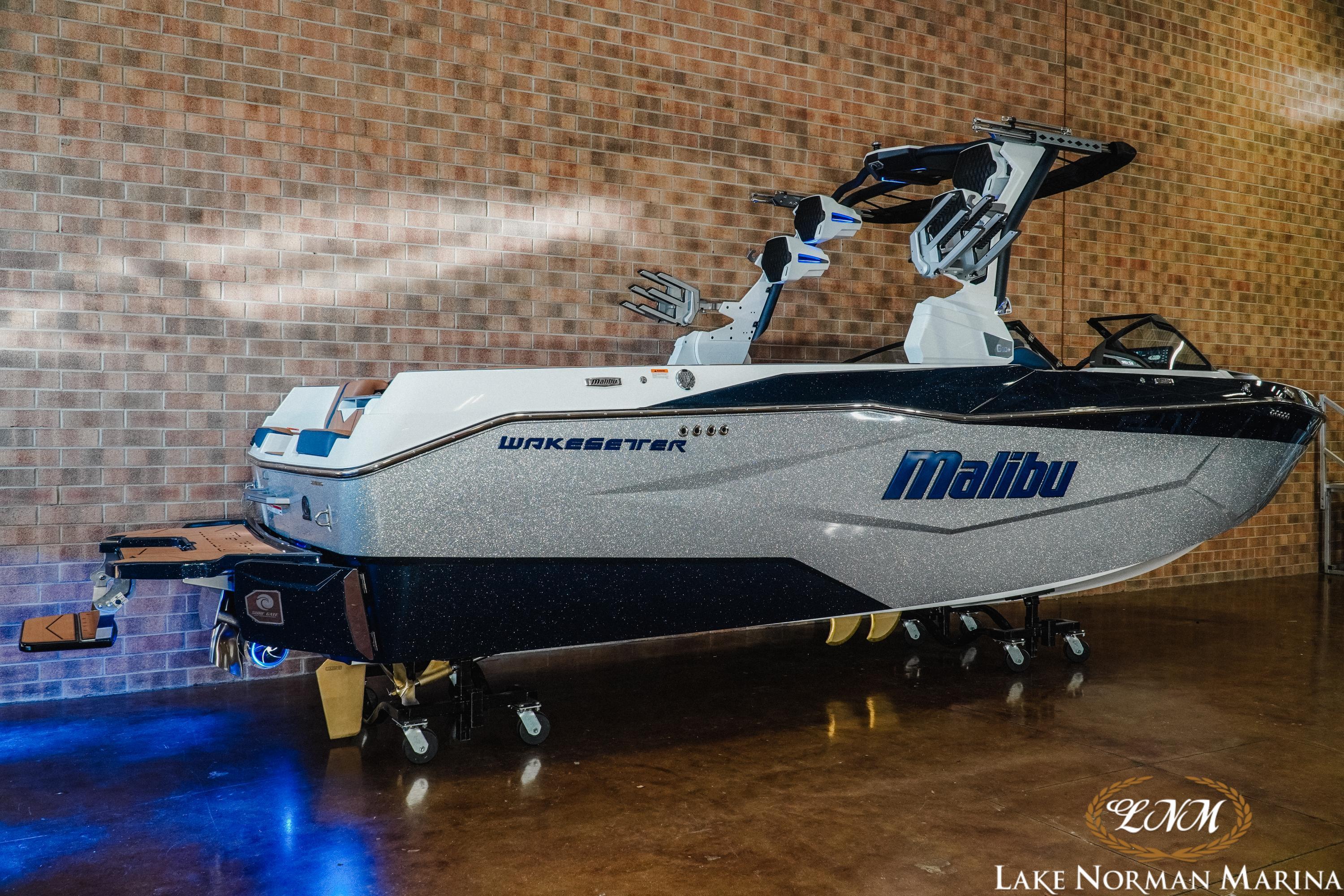2025 Malibu 25 LSV