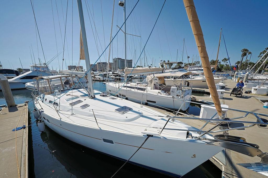 2007 Beneteau Oceanis 423
